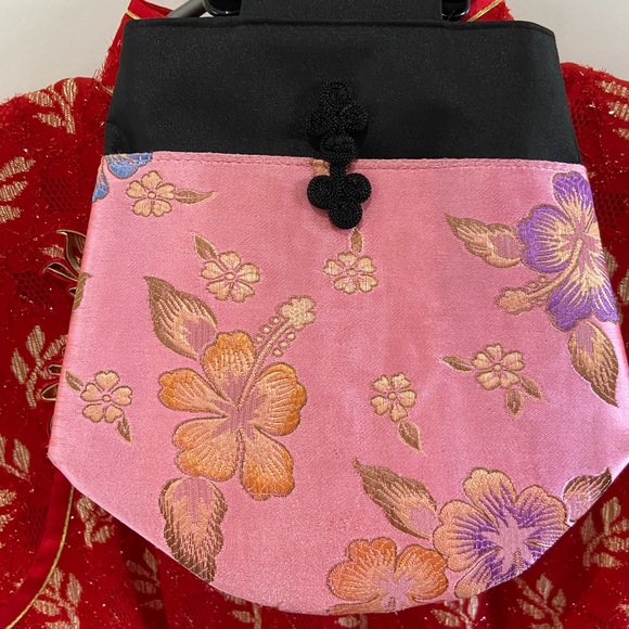 Dress - Picture 4 of 4